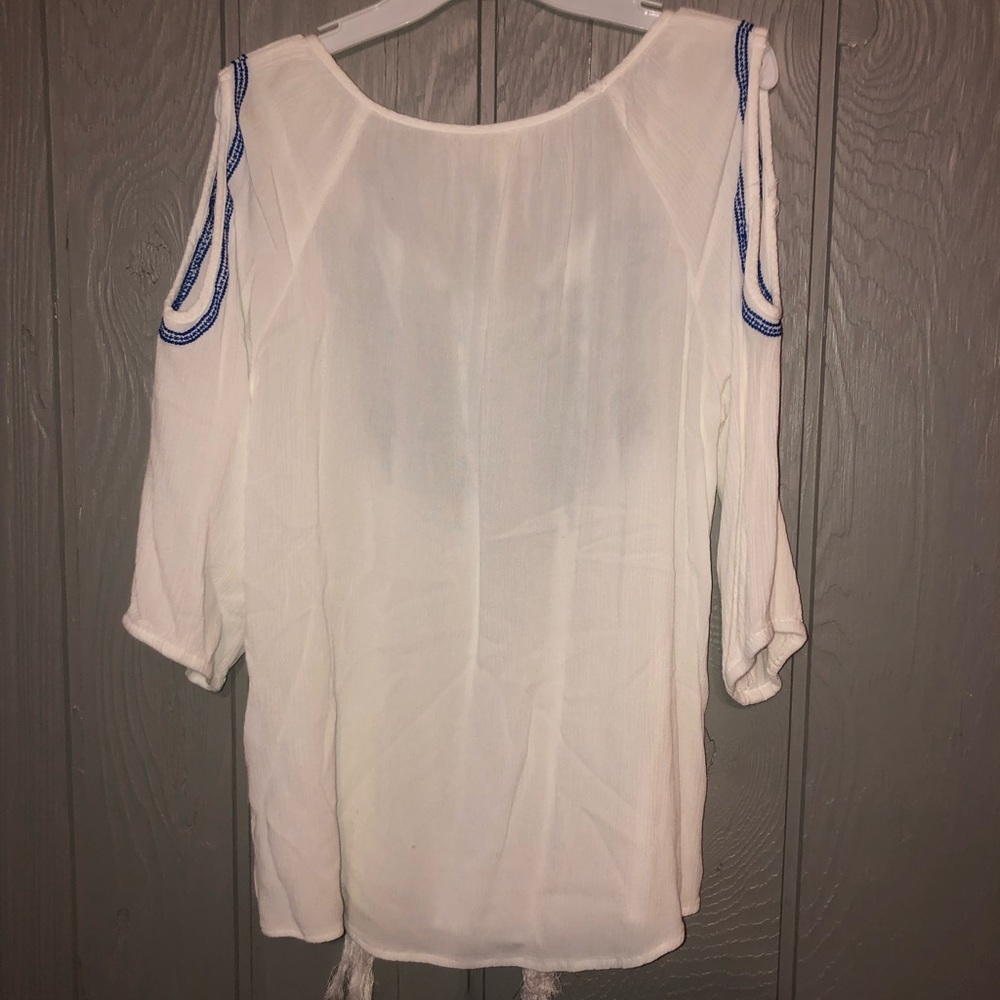 Beautiful blouse - Picture 4 of 4